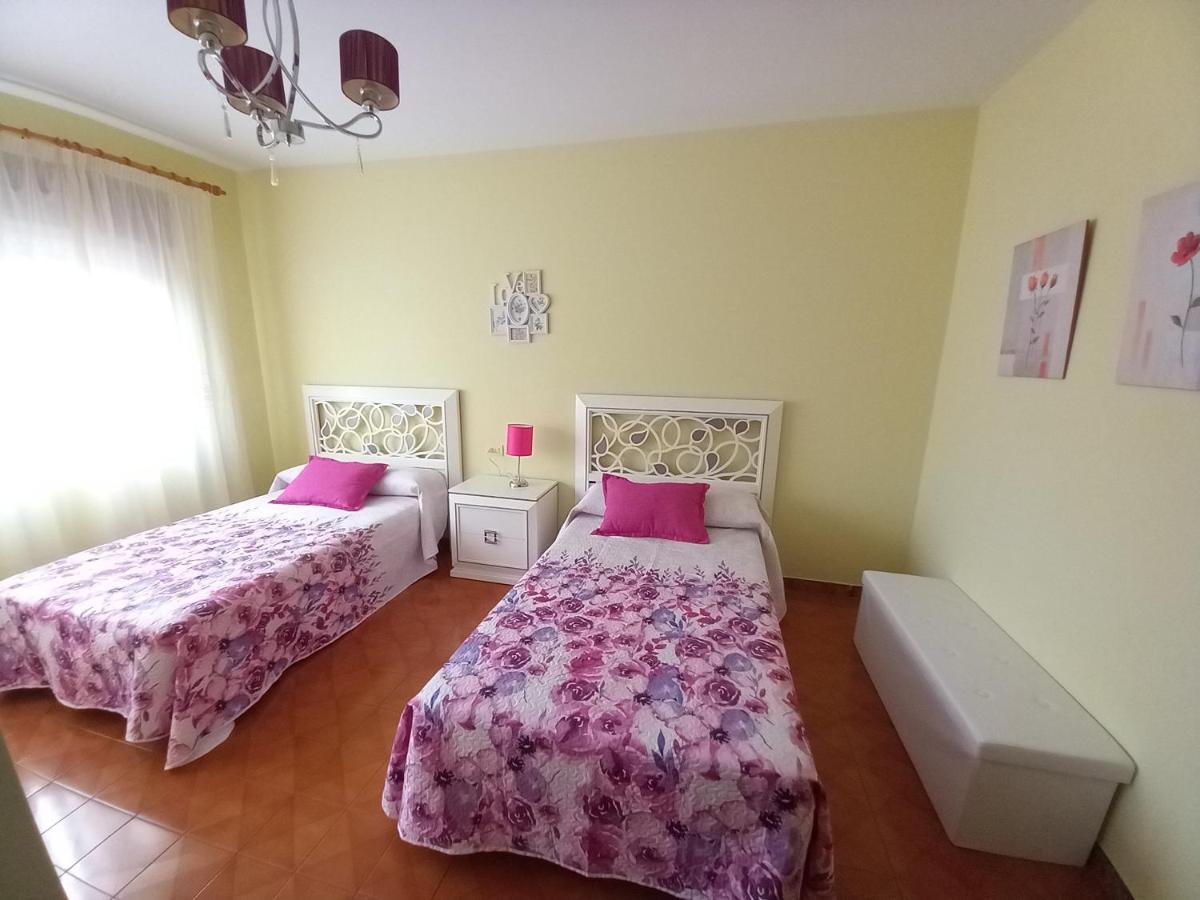 Piso Amplio A 100 M De La Playa Apartment Фос Екстериор снимка