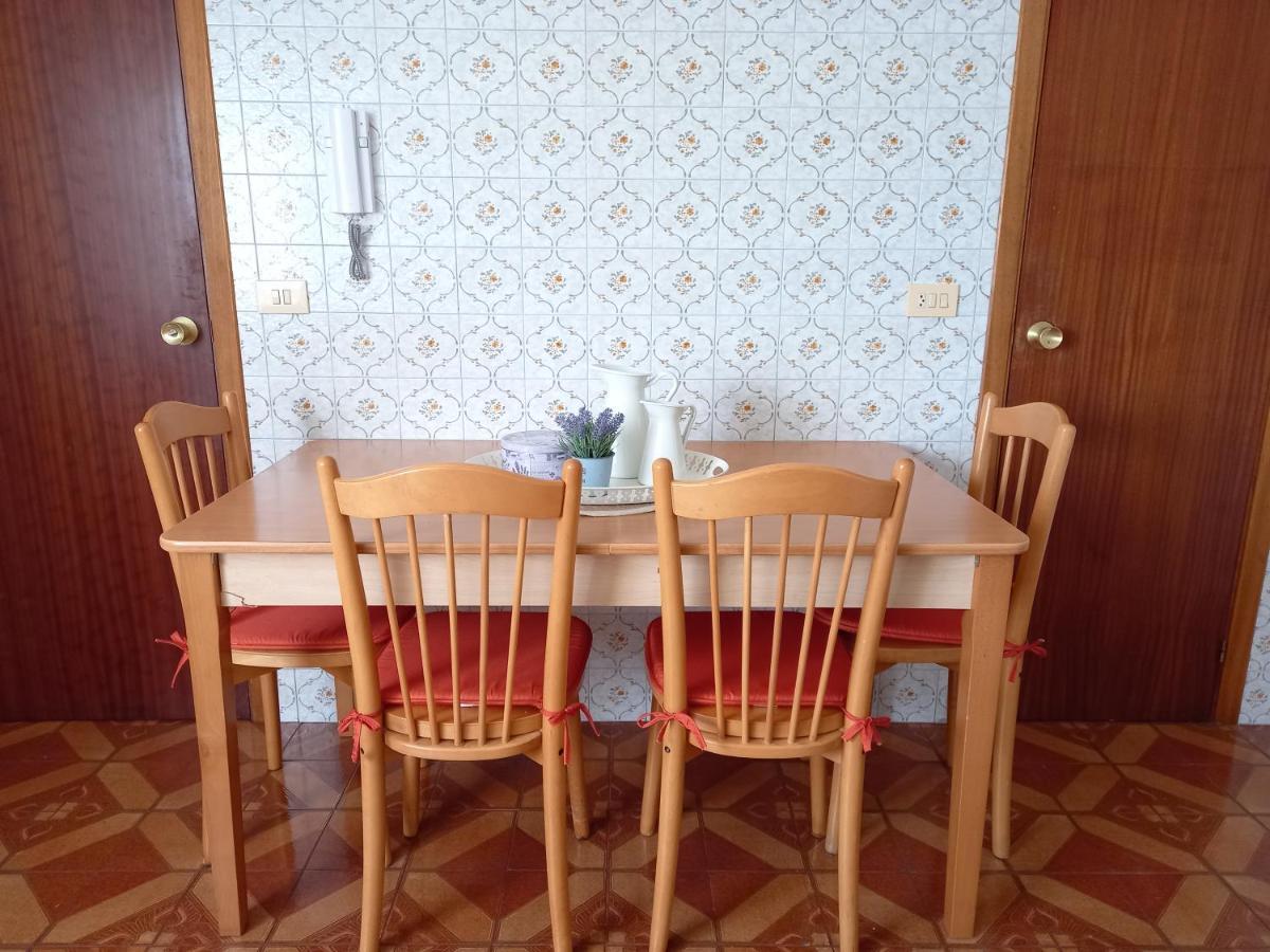 Piso Amplio A 100 M De La Playa Apartment Фос Екстериор снимка